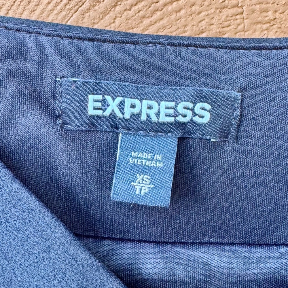 Express Black Pleated Maxi Dress - Picture 9 of 10